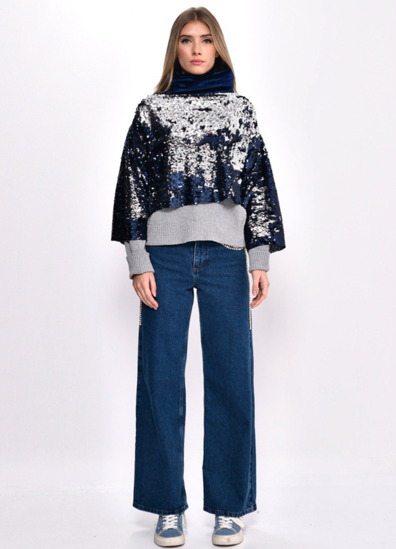 Gri mavi payetli tasarım kazak