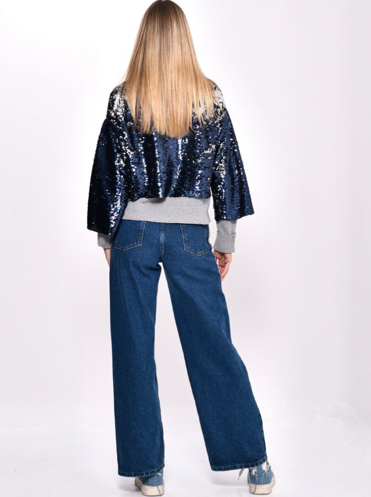 Gri mavi payetli tasarım kazak