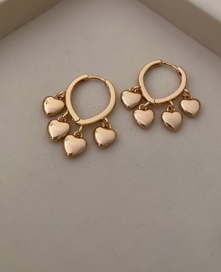 Gold vip kalpli küpe